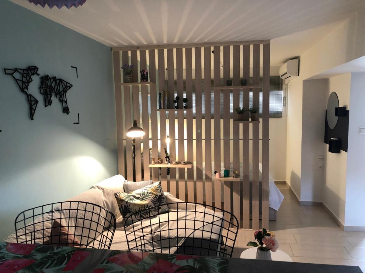 Orfeas Suite Néa Péramos Bagian luar foto